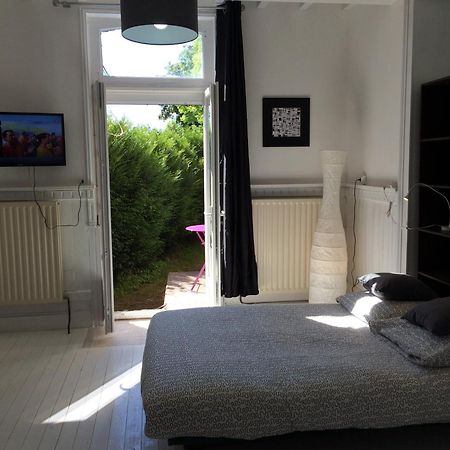 Le Gite Pien Apartman Wignehies Szoba fotó